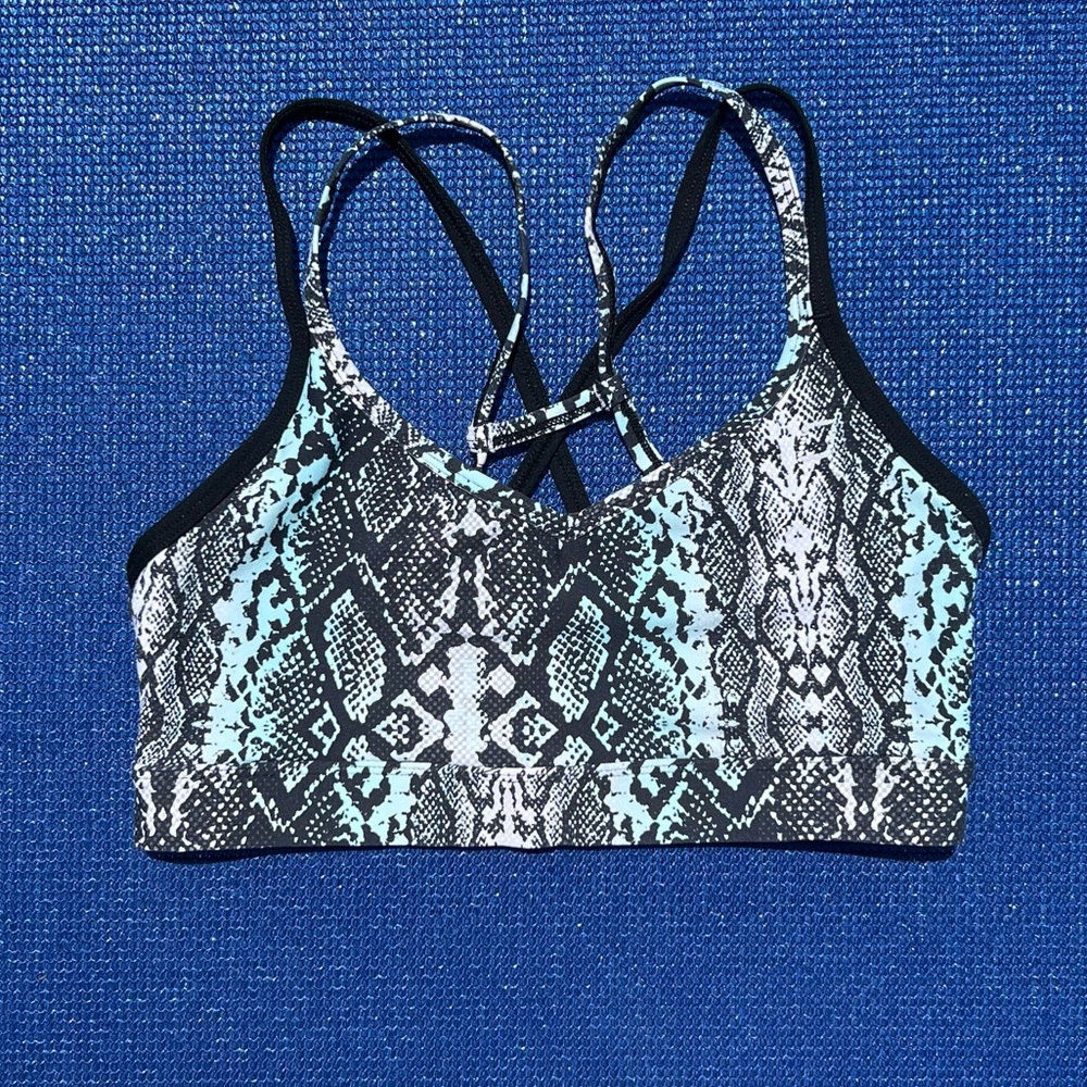 lorna jane sports bra M